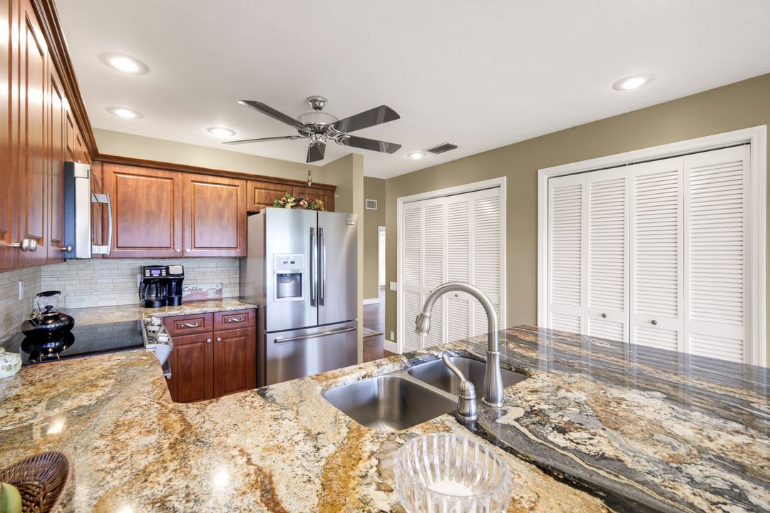 16201 Fairway Woods Dr #805, Fort Myers, FL 33908