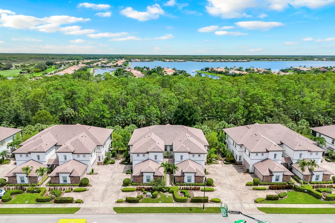 9516 Ironstone Terrace #102, Naples, FL 34120