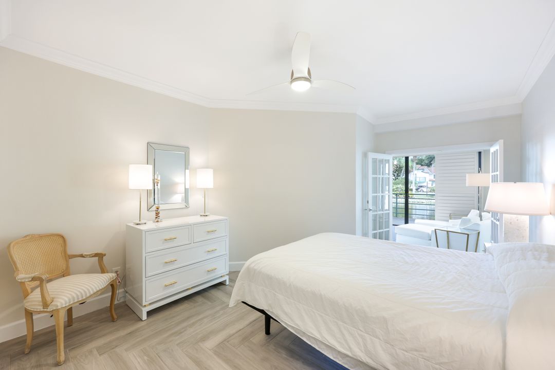 2166 Anchorage Ln #A, Naples, FL 34104