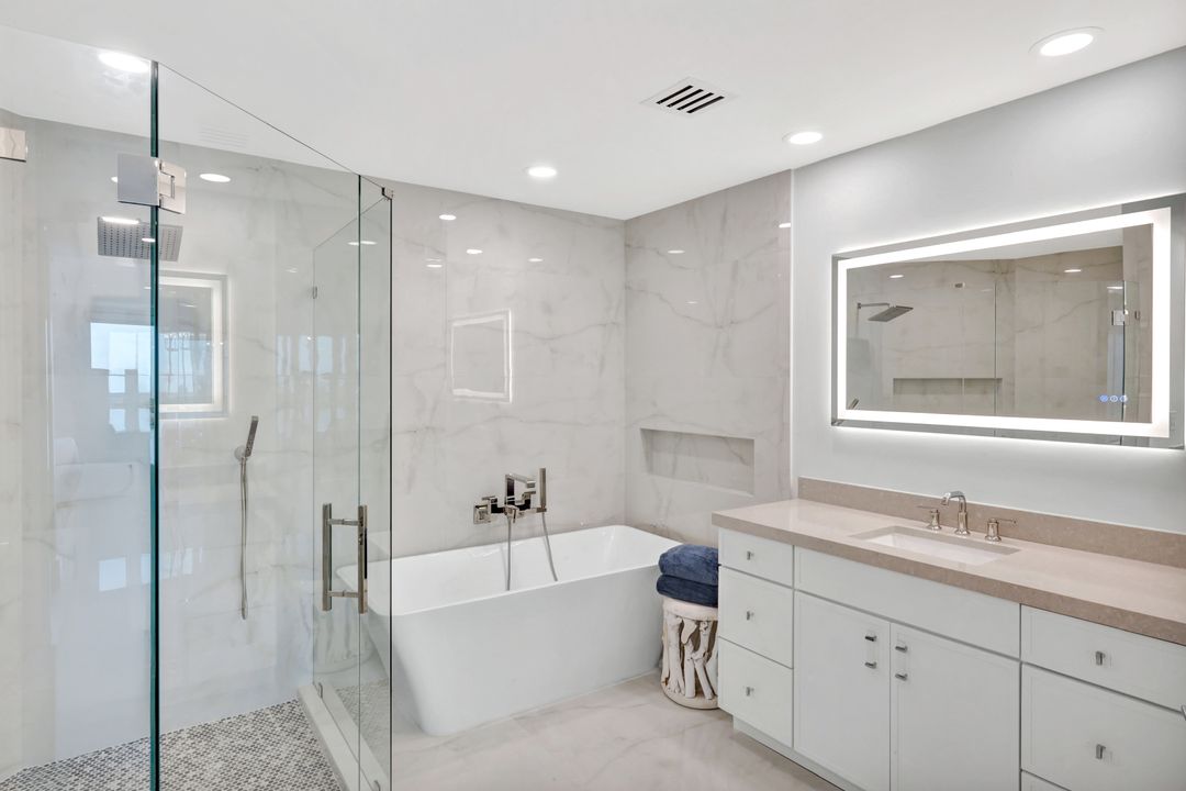 4951 Bonita Bay Blvd #2205, Bonita Springs, FL 34134