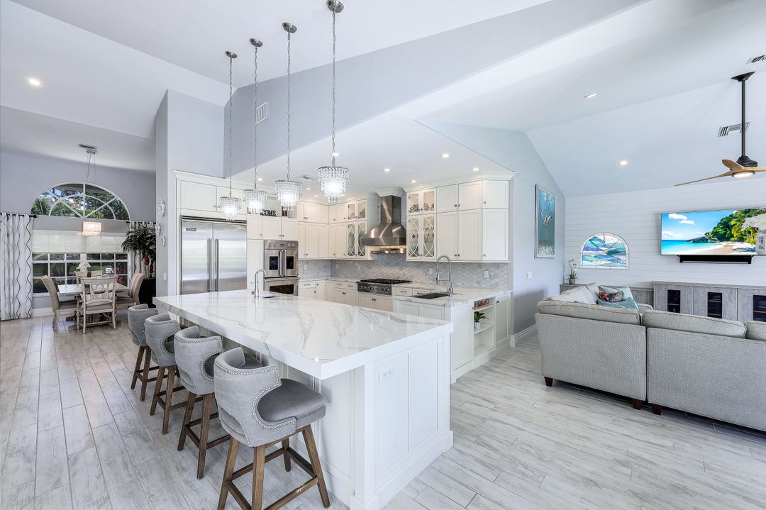 3730 Lakemont Dr, Bonita Springs, FL 34134