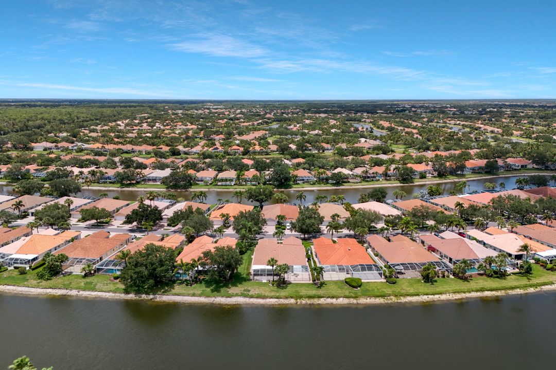 5386 Guadeloupe Way, Naples, FL 34119