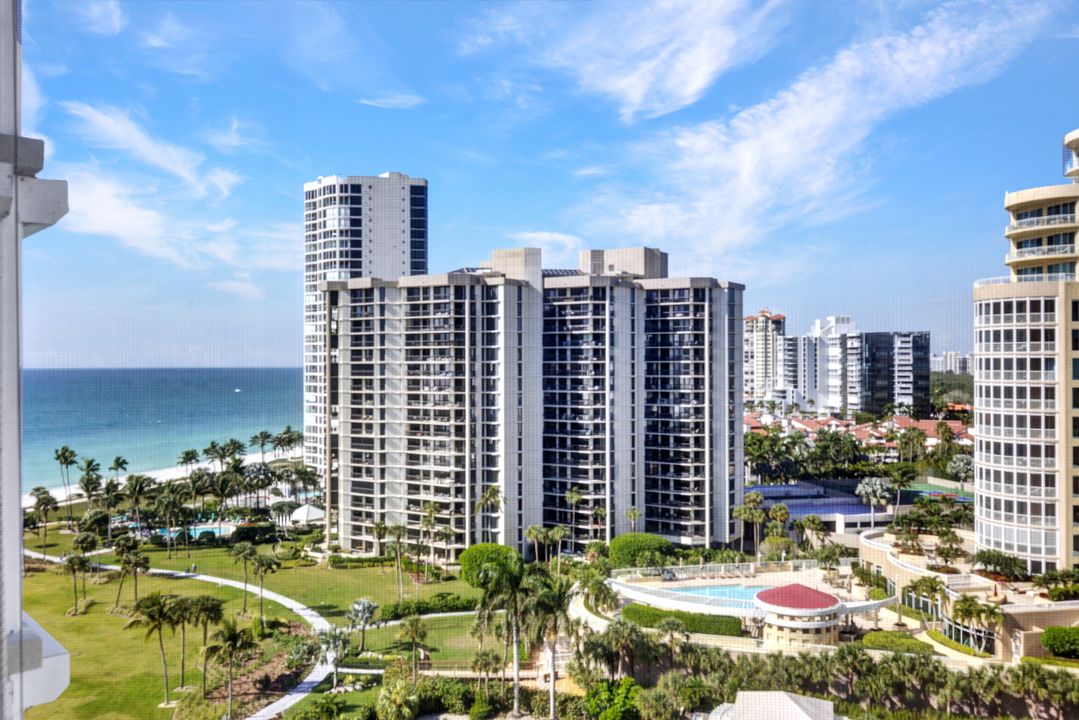 4401 Gulf Shore Blvd N #1406, Naples, FL 34103
