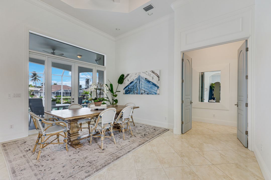1148 Lamplighter Ct, Marco Island, FL 34145