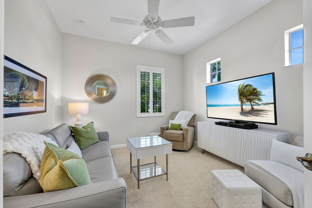 8723 Coastline Ct #202, Naples, FL 34120