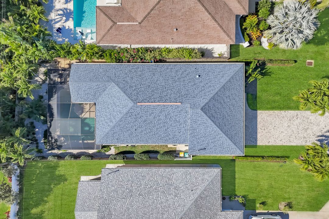 574 102nd Ave N, Naples, FL 34108