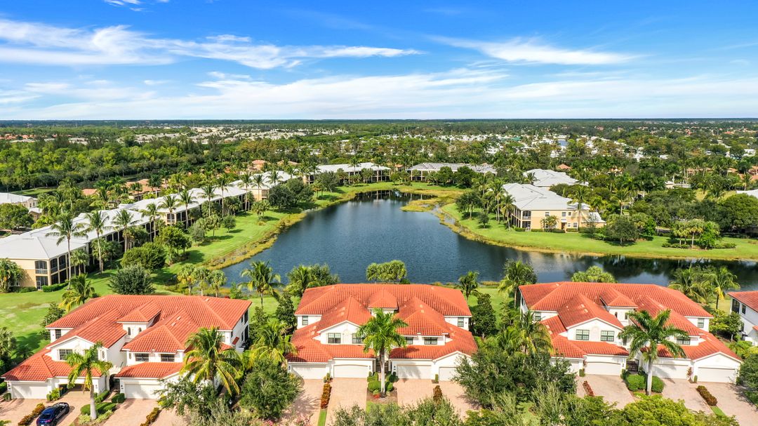 3153 Aviamar Cir #201, Naples, FL 34114