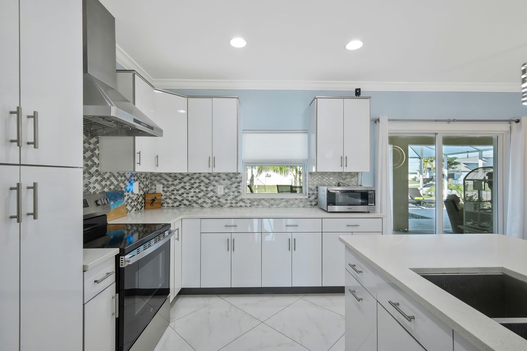 603 SW 12th Terrace, Cape Coral, FL 33991