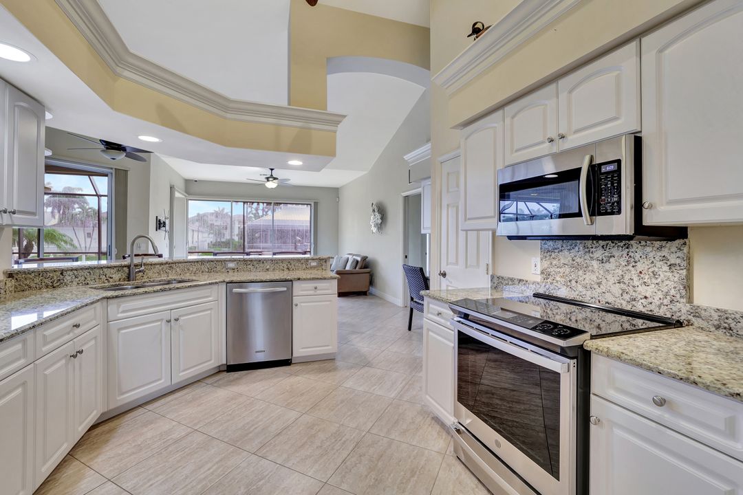 680 Thrush Ct, Marco Island, FL 34145