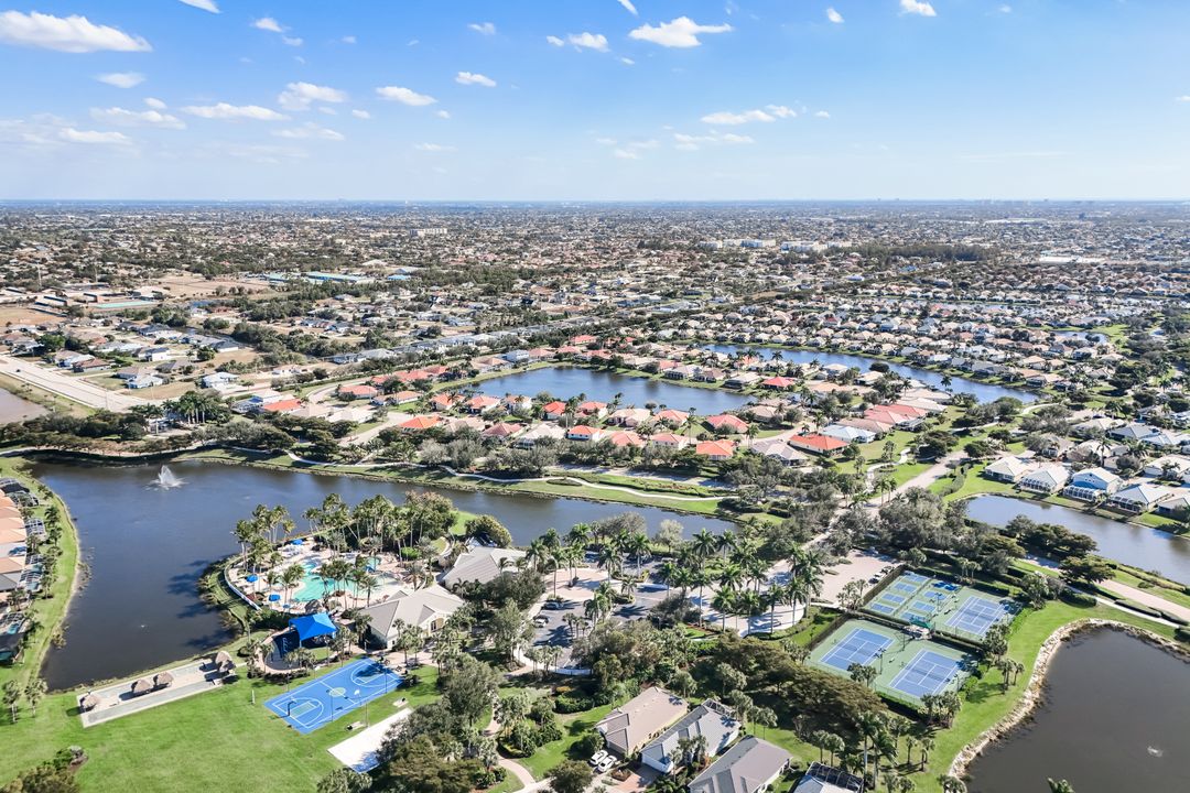 2655 Vareo Ct, Cape Coral, FL 33991