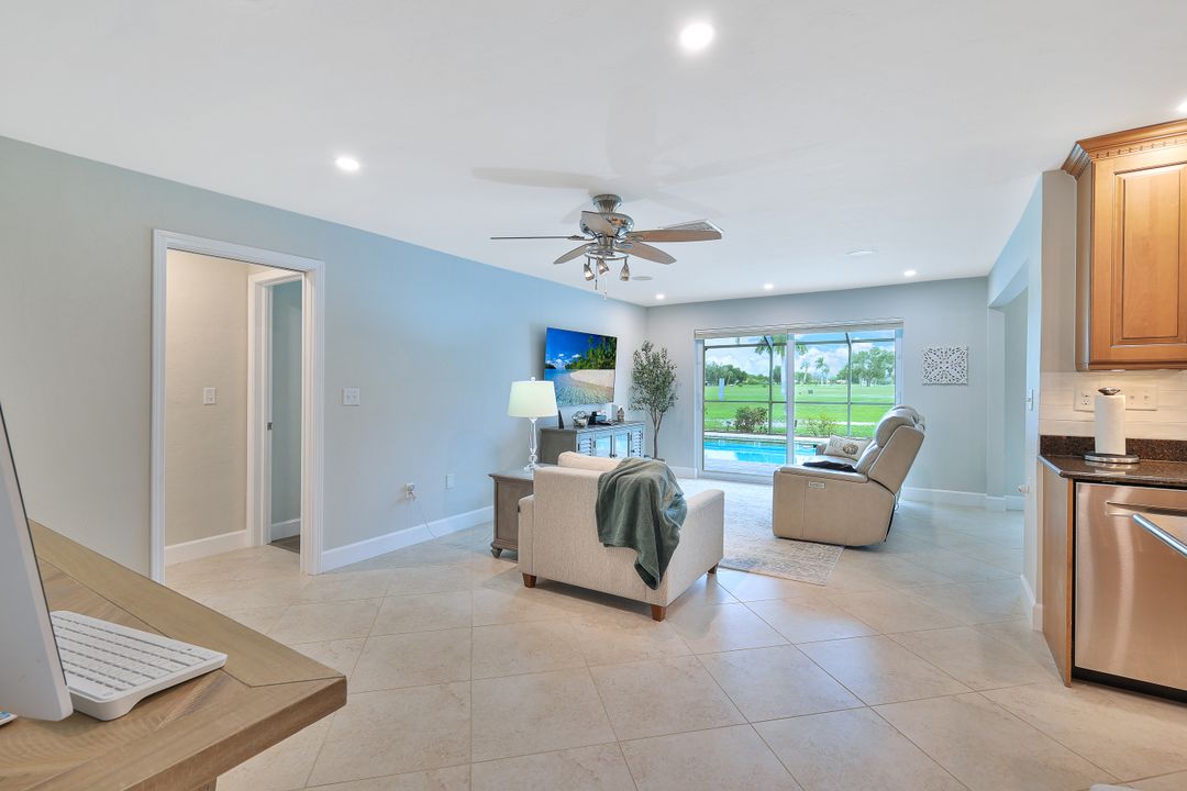 1515 Tredegar Dr, Fort Myers, FL 33919