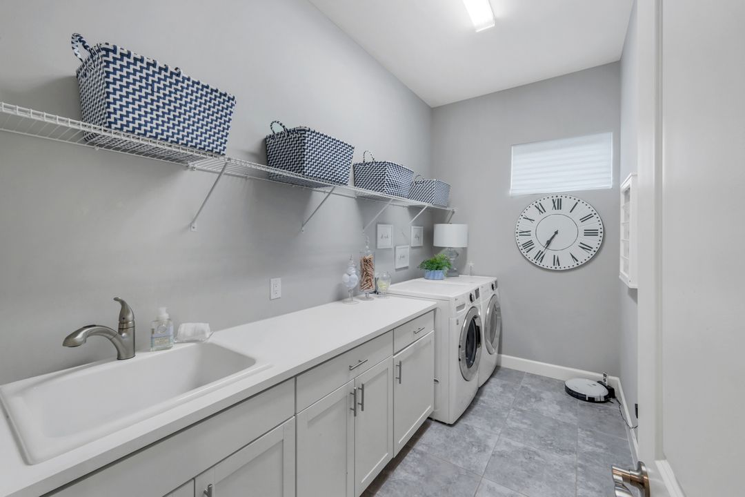 19747 Estero Pointe Ln, Fort Myers, FL 33908