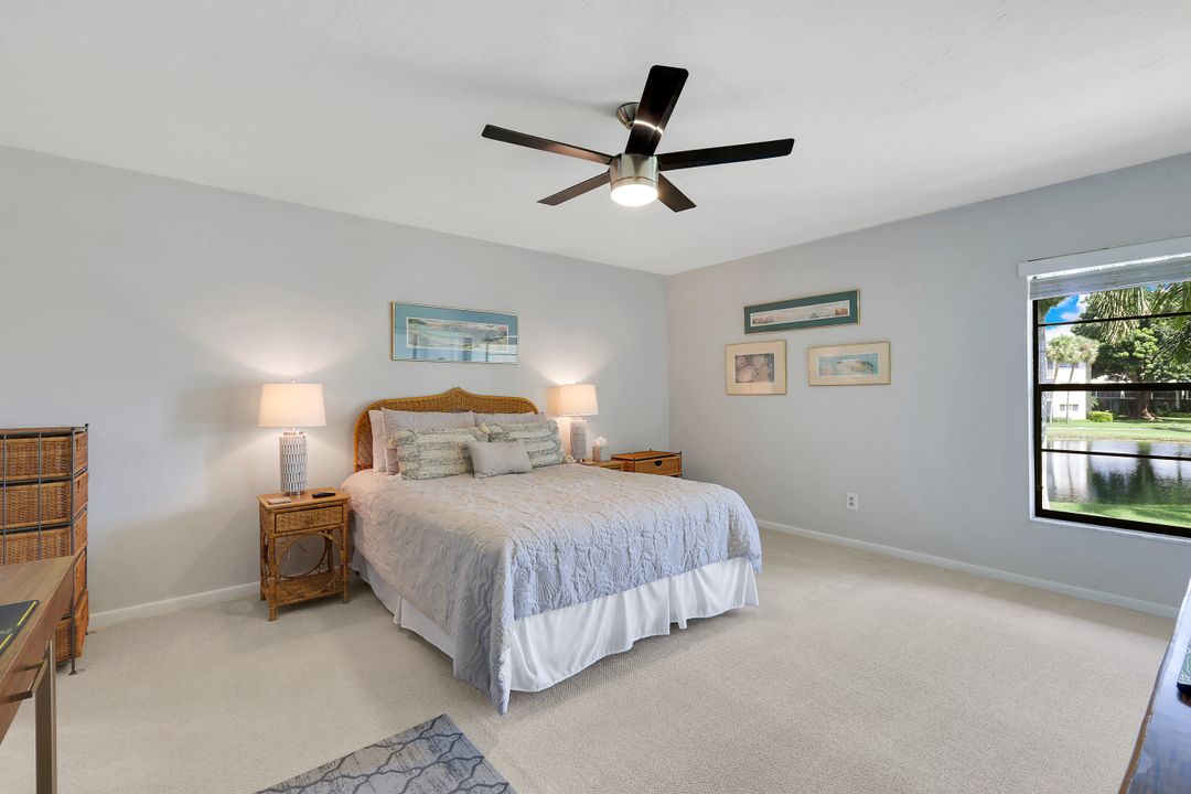 960 Palm View Dr #209, Naples, FL 34110