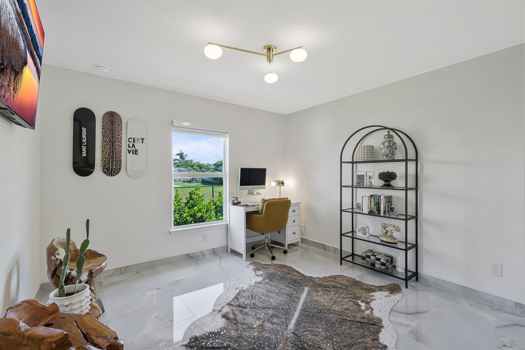 2003 NE 6th Ave, Cape Coral, FL 33909