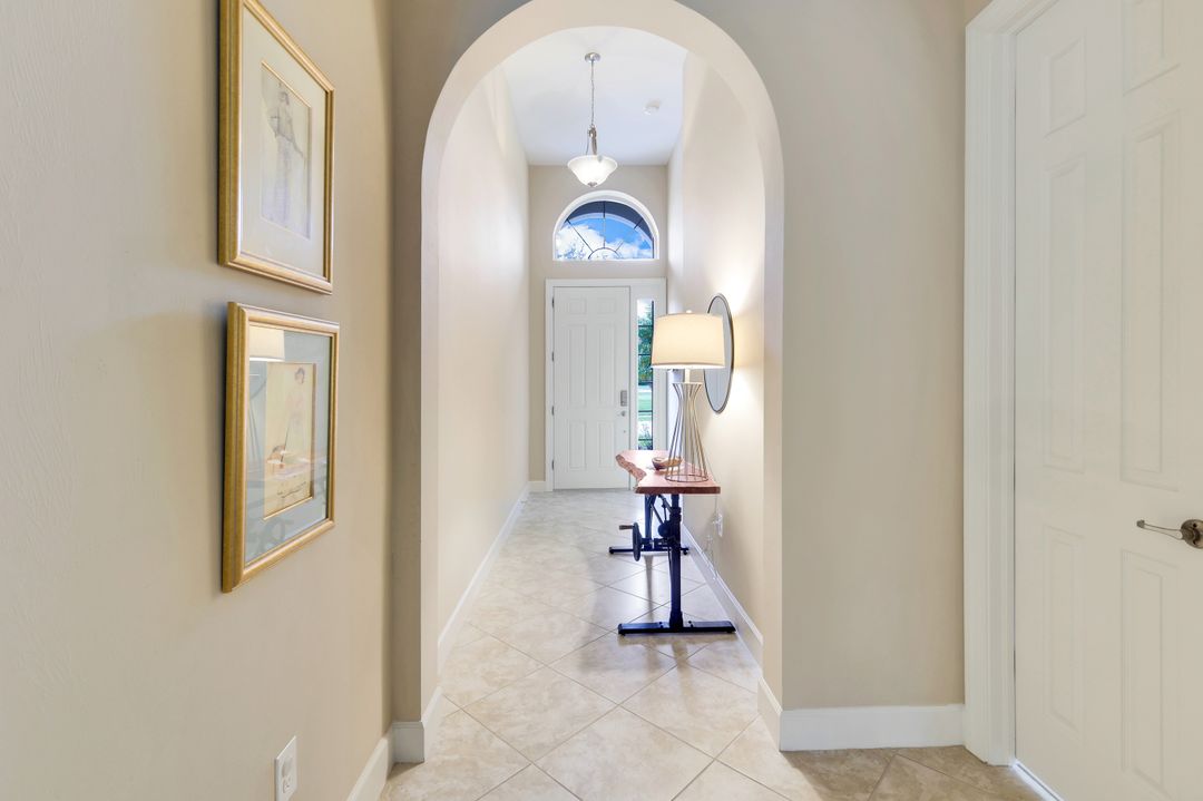 10542 Yorkstone Dr, Bonita Springs, FL 34135