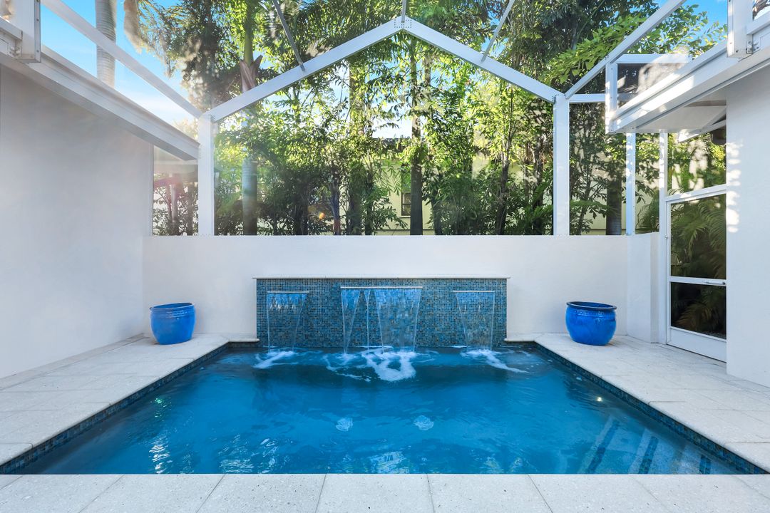 2100 Curtis St, Naples, FL 34112