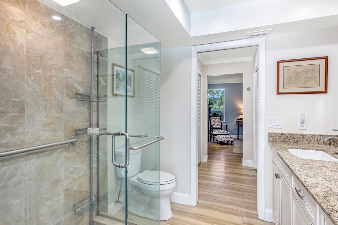 4459 Lakewood Blvd, Naples, FL 34112