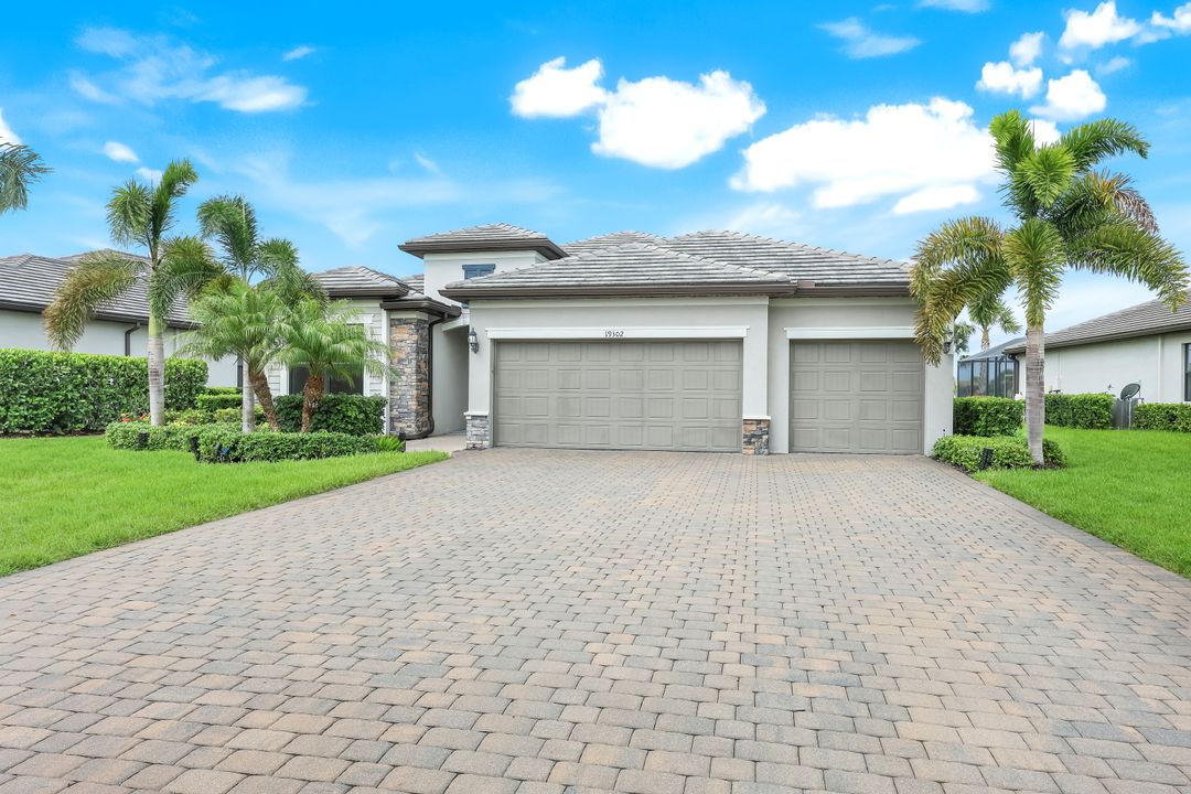 19302 Elston Wy, Estero, FL 33928