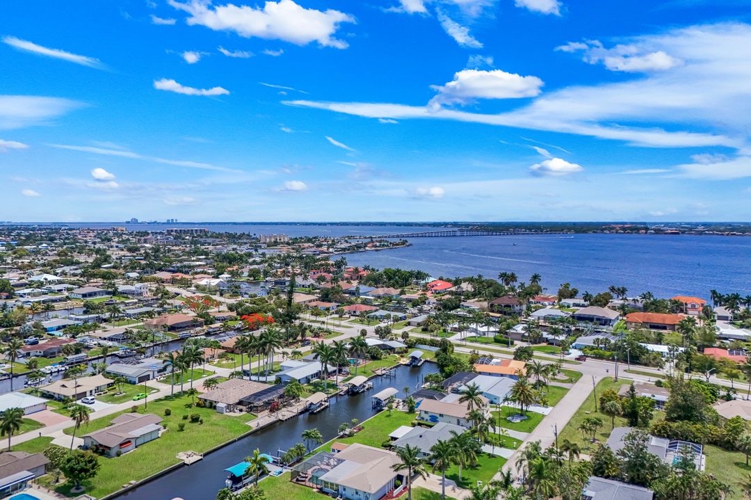 1444 Willshire Ct, Cape Coral, FL 33904