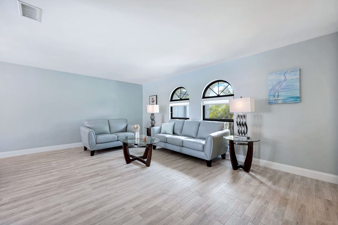 5309 SW 11th Pl, Cape Coral, FL 33914
