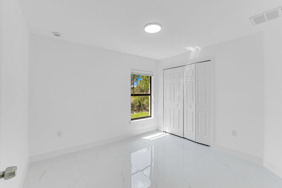 1207 Desoto Ave, Lehigh Acres, FL 33972