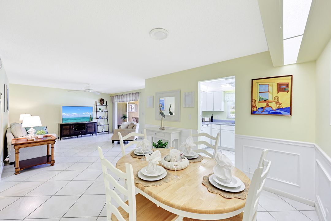 2000 Alamanda Dr #104, Naples, FL 34102