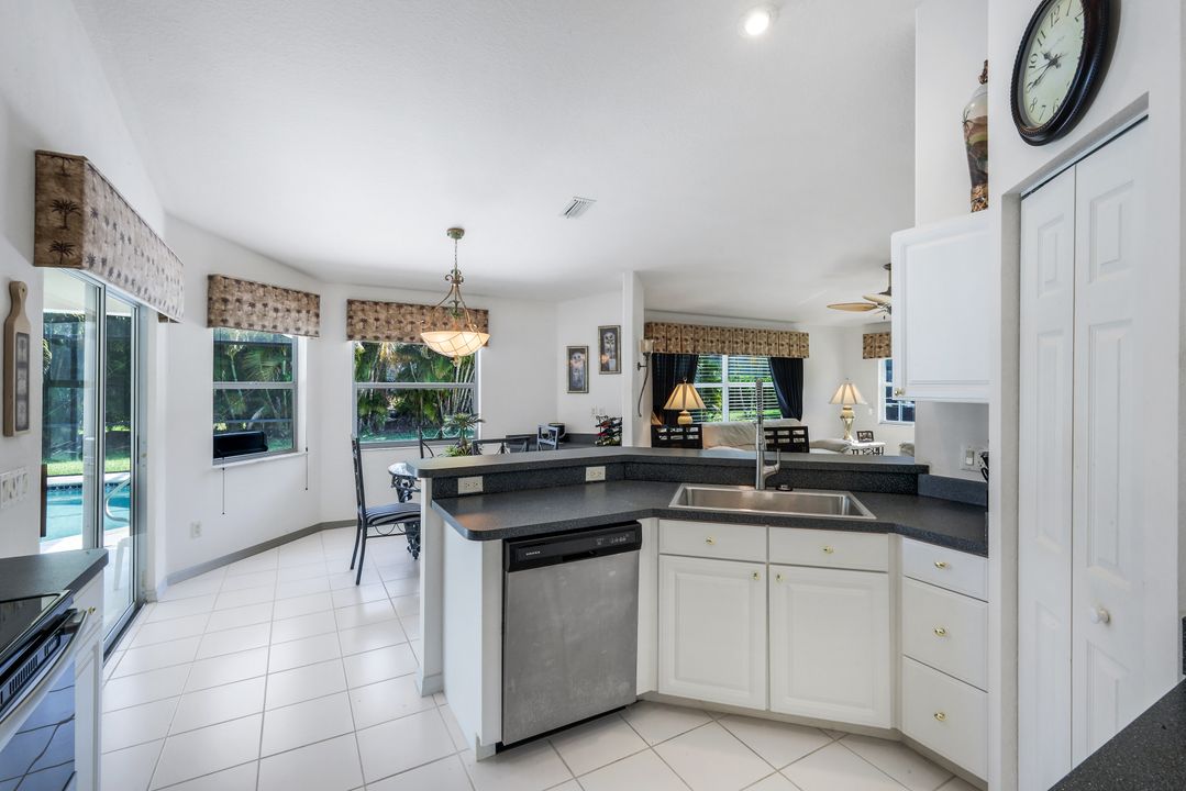2725 SW 46th Terrace, Cape Coral, FL 33914