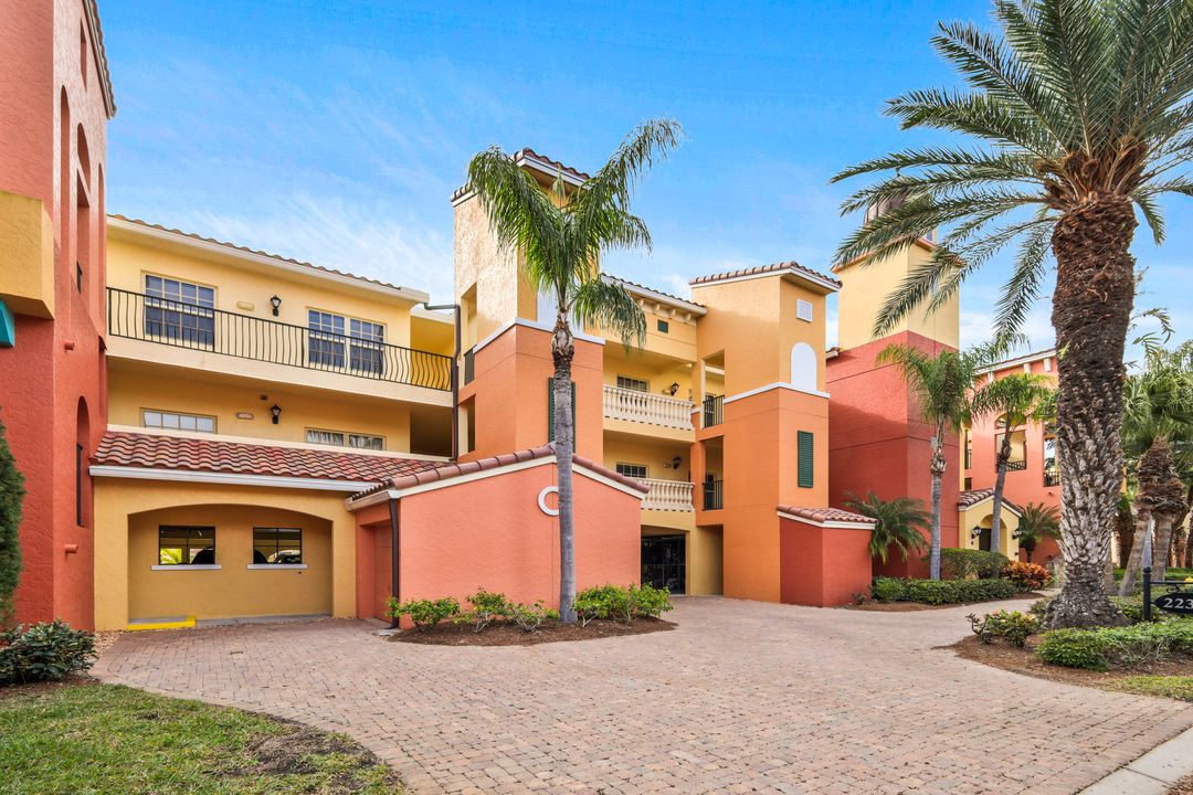 22310 Piazza Doria Ln #207, Estero, FL 33928
