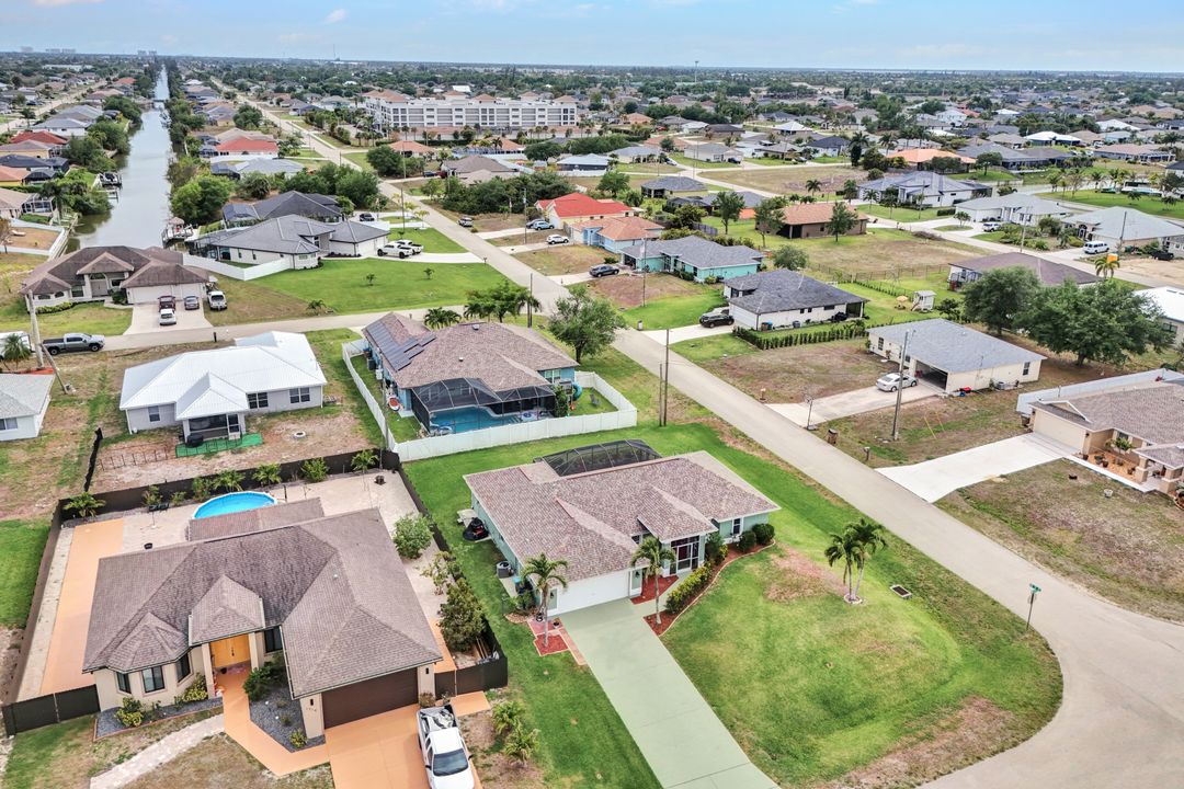 1718 SW 12th Ln, Cape Coral, FL 33991