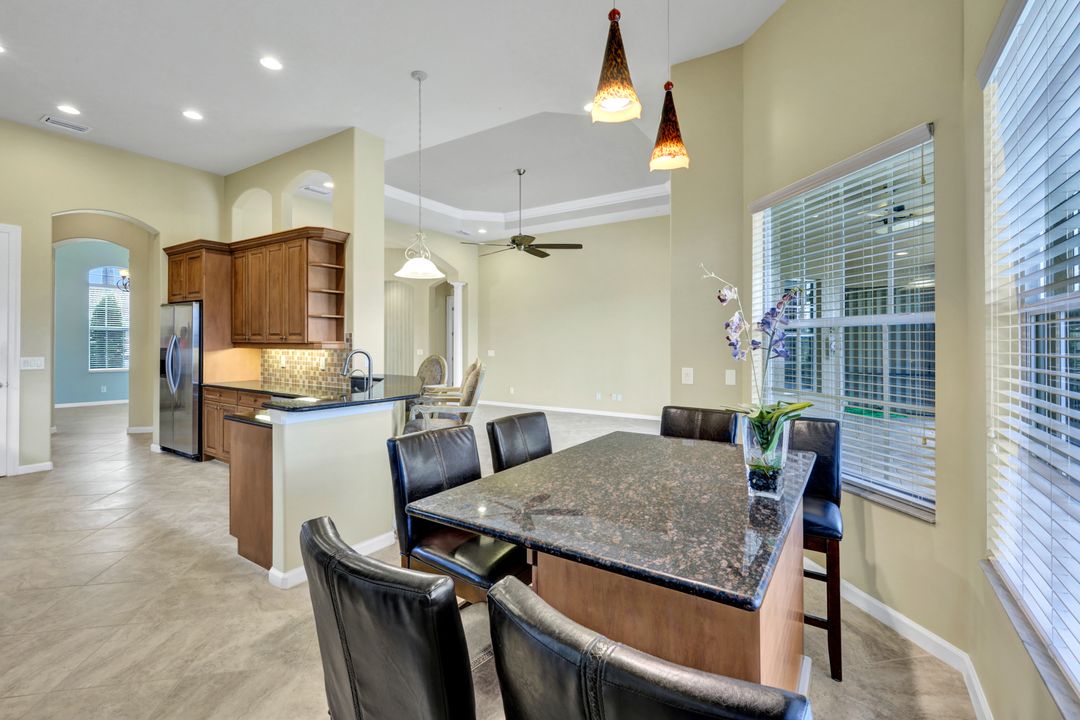 11921 Heather Woods Ct, Naples, FL 34120