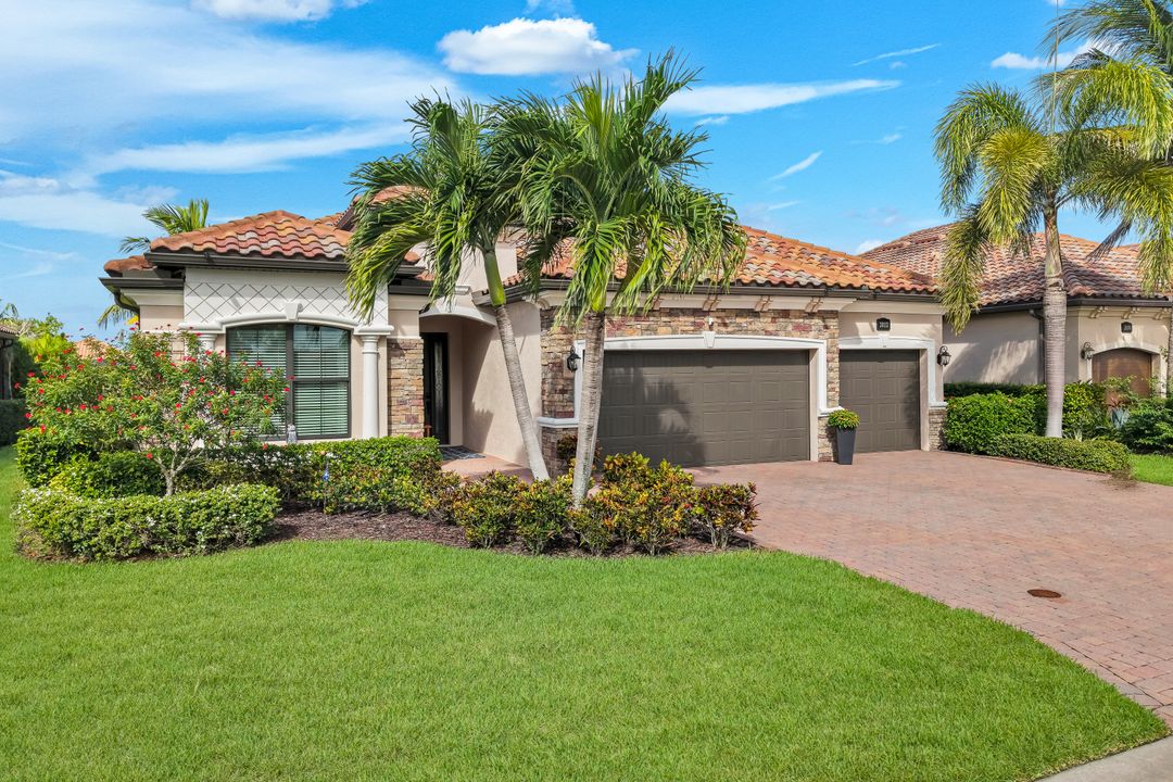 28112 Kerry Ct, Bonita Springs, FL 34135