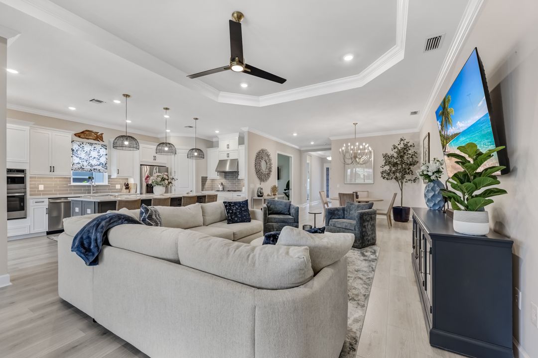 15804 Derna St, Naples, FL 34114