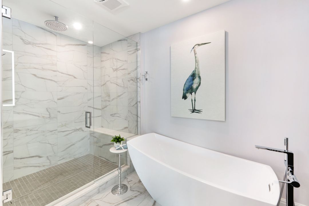 1130 3rd Ave S #207, Naples, FL 34102