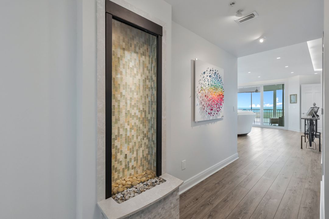 275 Indies Way #1701, Naples, FL 34110