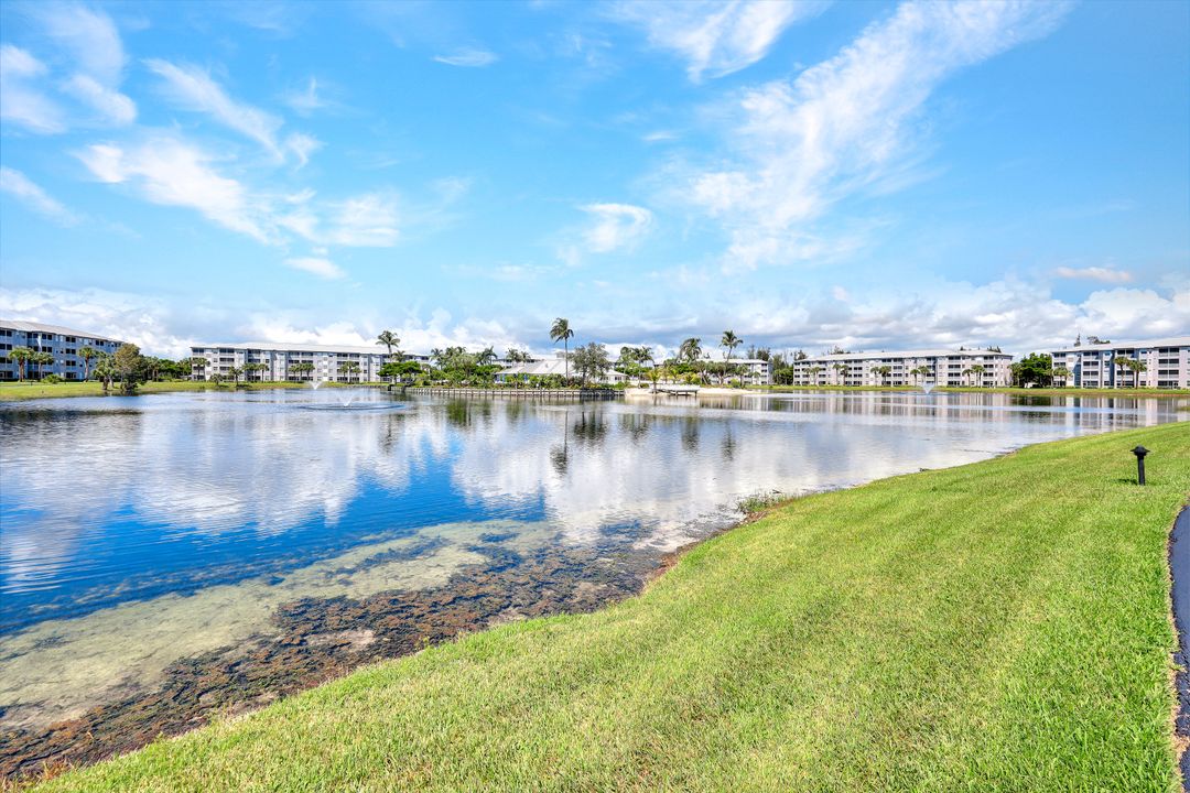 16615 Lake Cir Dr #427, Fort Myers, FL 33908