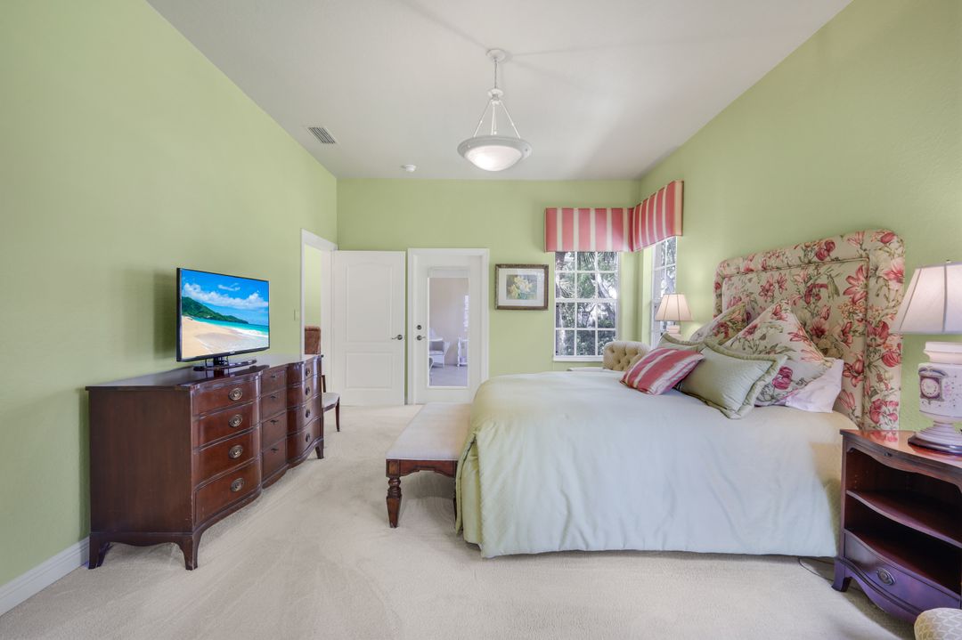 4815 Aston Gardens Way, Naples, FL 34109