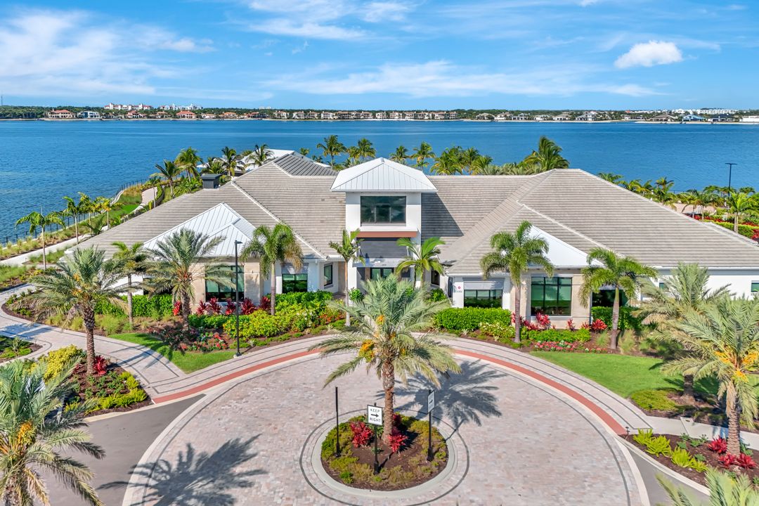 12240 Canal Grande Dr, Fort Myers, FL 33913
