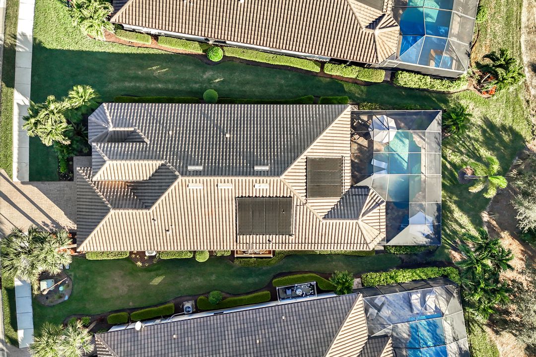 9368 Terresina Dr, Naples, FL 34119