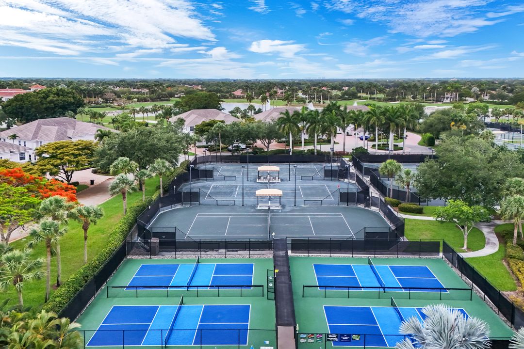 14114 Tivoli Terrace, Bonita Springs, FL 34135