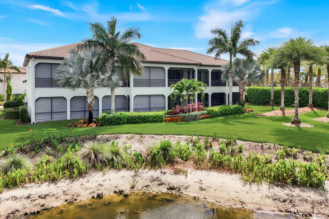 16358 Corsica Way #201, Naples, FL 34110