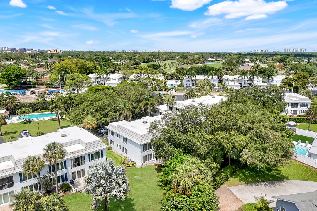 240 Palm River Blvd #202, Naples, FL 34110