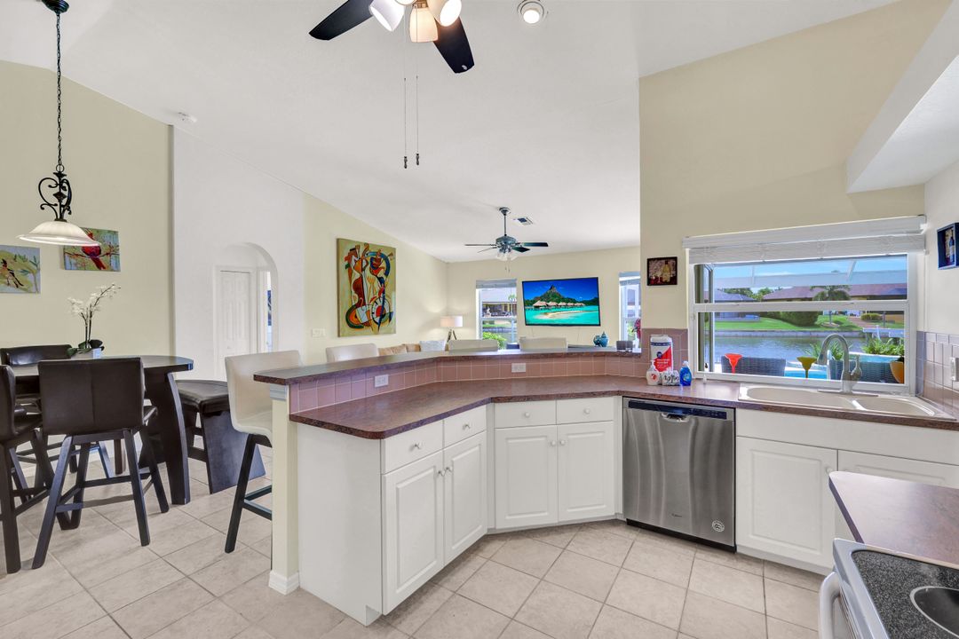 5008 SW 21st Pl, Cape Coral, FL 33914