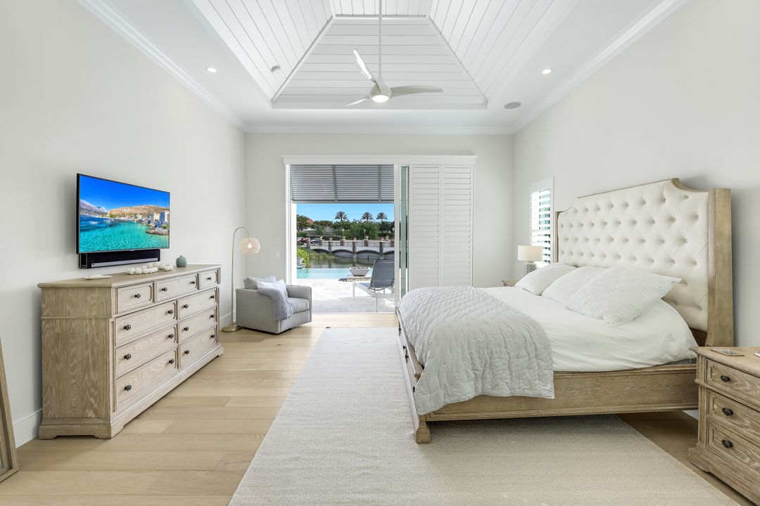 16415 Seneca Way, Naples, FL 34110