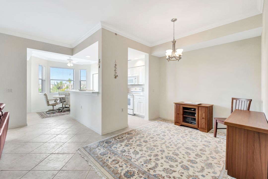 16595 Lake Cir Dr #233, Fort Myers, FL 33908