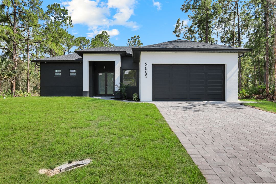3509 63rd St W, Lehigh Acres, FL 33971