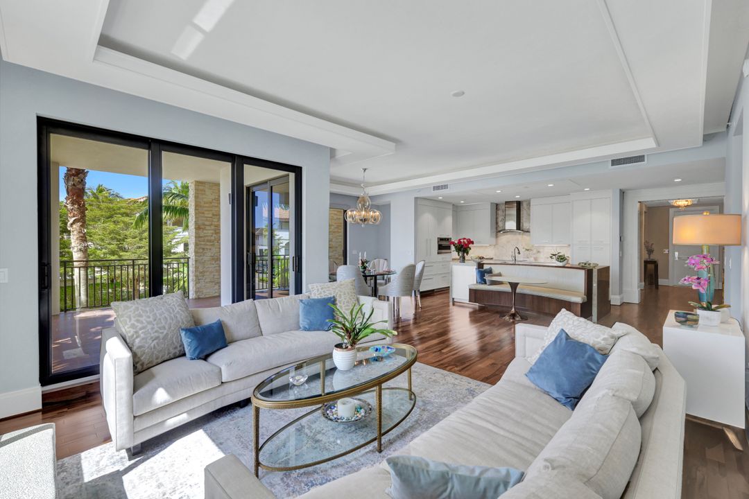 1035 3rd Ave S #201, Naples, FL 34102