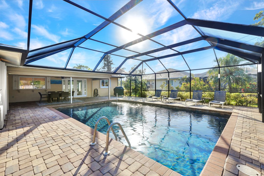 3910 SE 20th Pl, Cape Coral, FL 33904