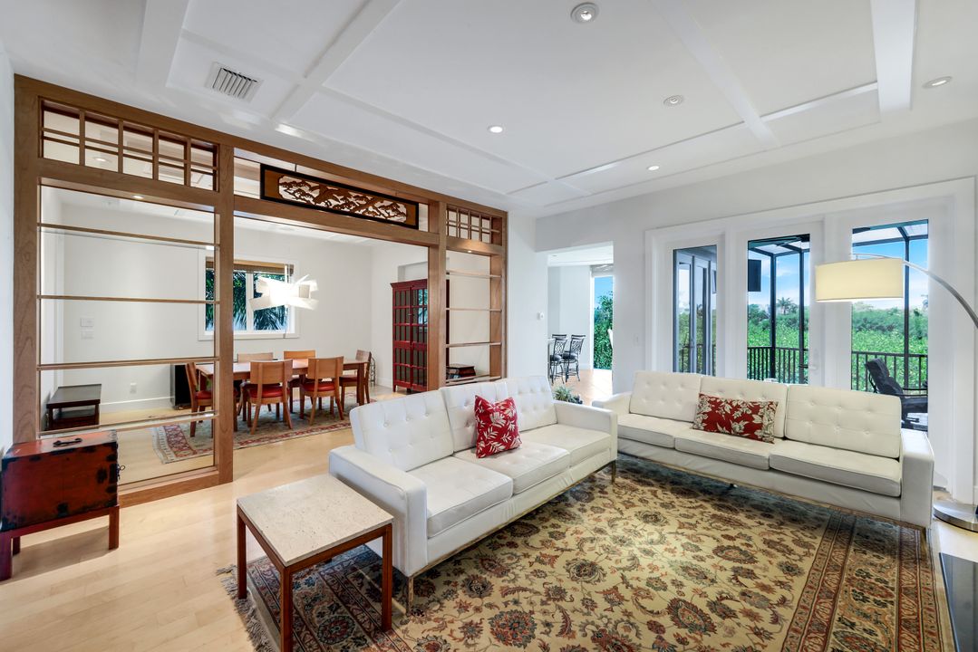 834 Hideaway Cir W, Marco Island, FL 34145