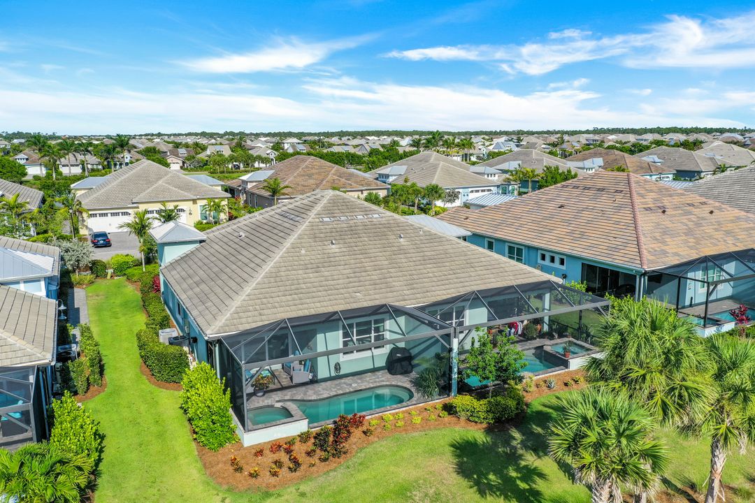 5879 Haiti Dr, Naples, FL 34112