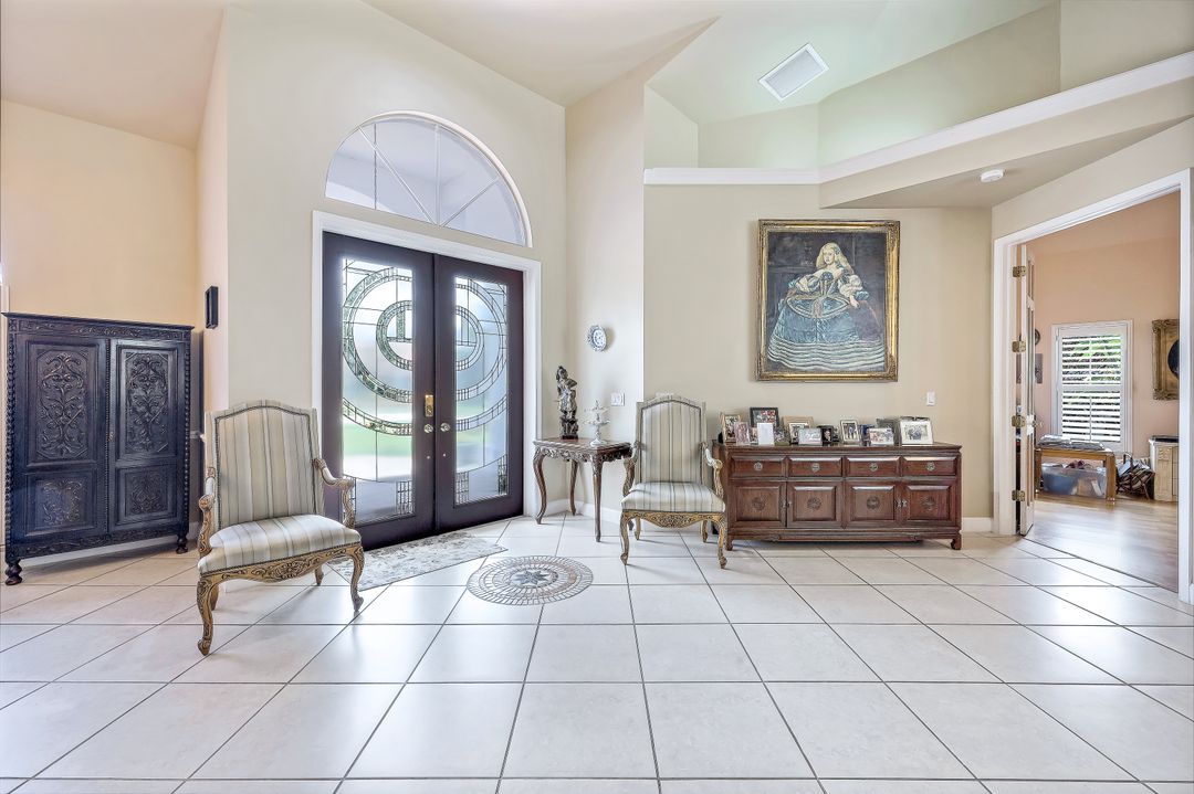 6689 Mill Run Rd, Naples, FL 34109